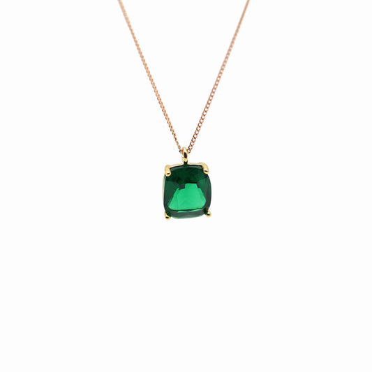 قلادة الحجر الملكي