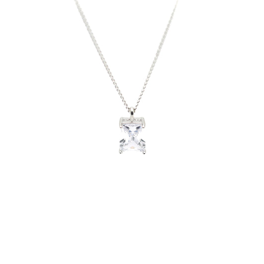 قلادة الكريستال (حجر كبير)